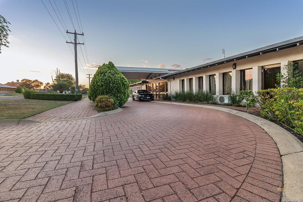 Banksia Motel Collie Esterno foto